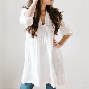CP Shades Regina Linen Pintuck Tunic Top